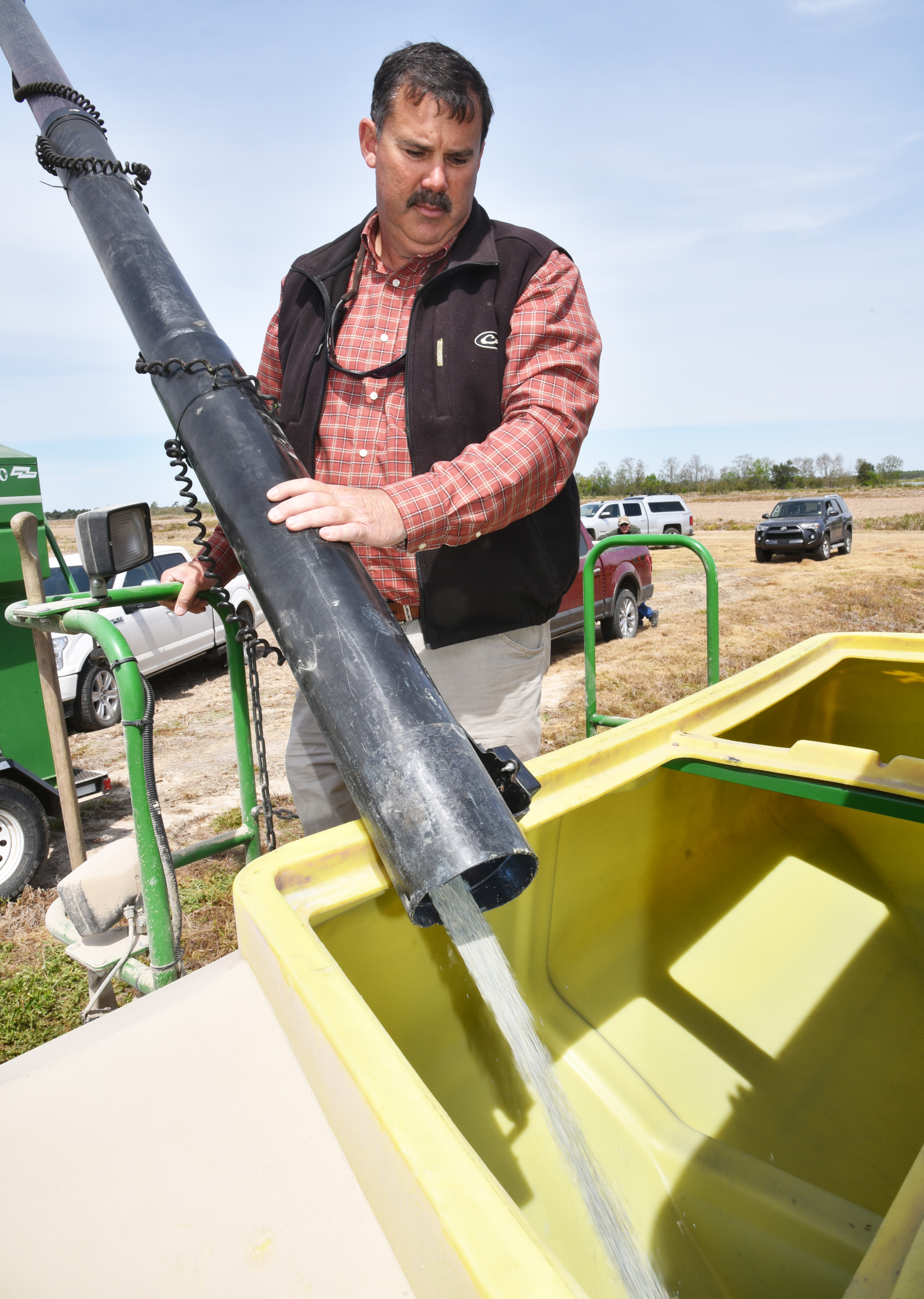 Rain hinders rice planting 